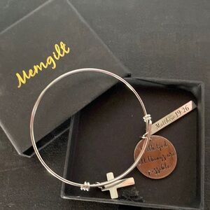 Silver bracelet With God all things are possible Matt. 19:26 cross charm